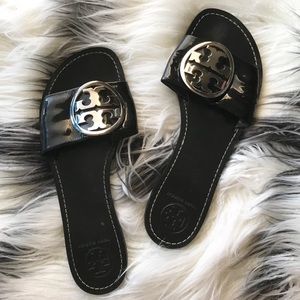 Tory Burch Black Patent ‘Grania’ Slip On Sandals
